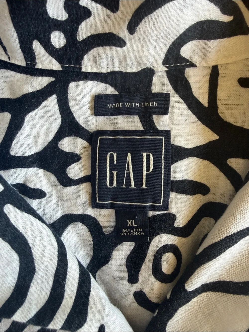 GAP Black & White Patterned Linen collared Shirt XL - Men's